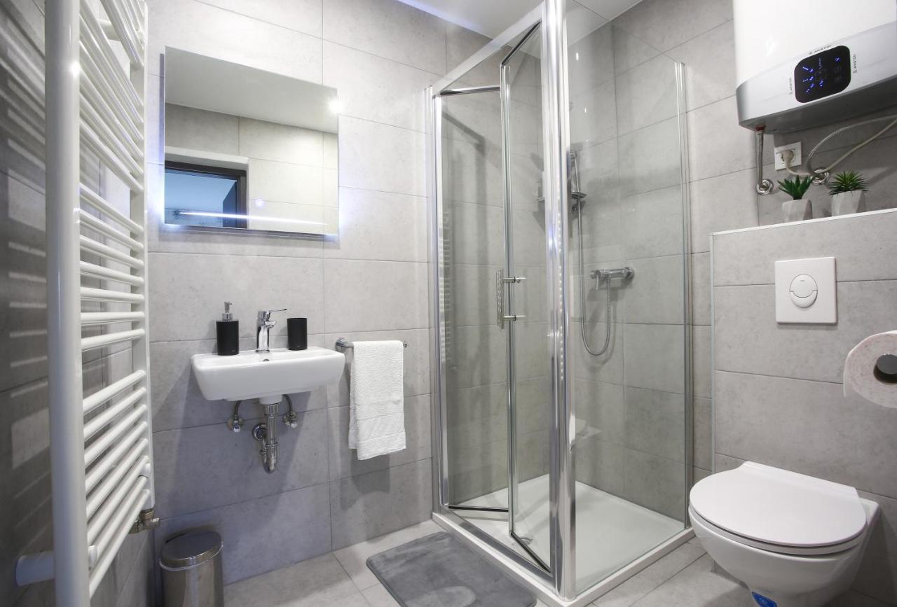 Imperium Rooms Zagreb Airport Velika Gorica Exterior foto