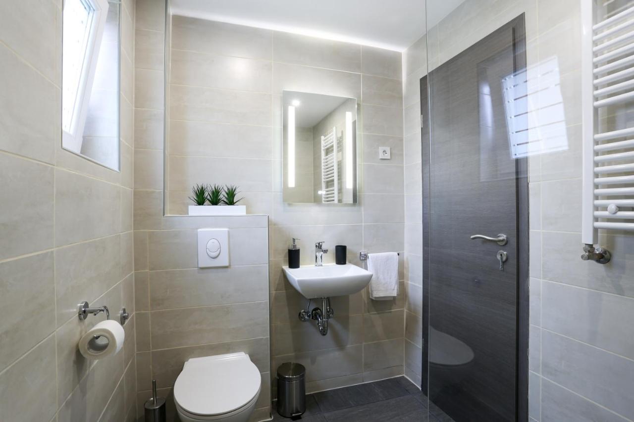 Imperium Rooms Zagreb Airport Velika Gorica Exterior foto