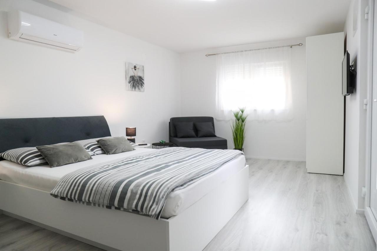 Imperium Rooms Zagreb Airport Velika Gorica Exterior foto