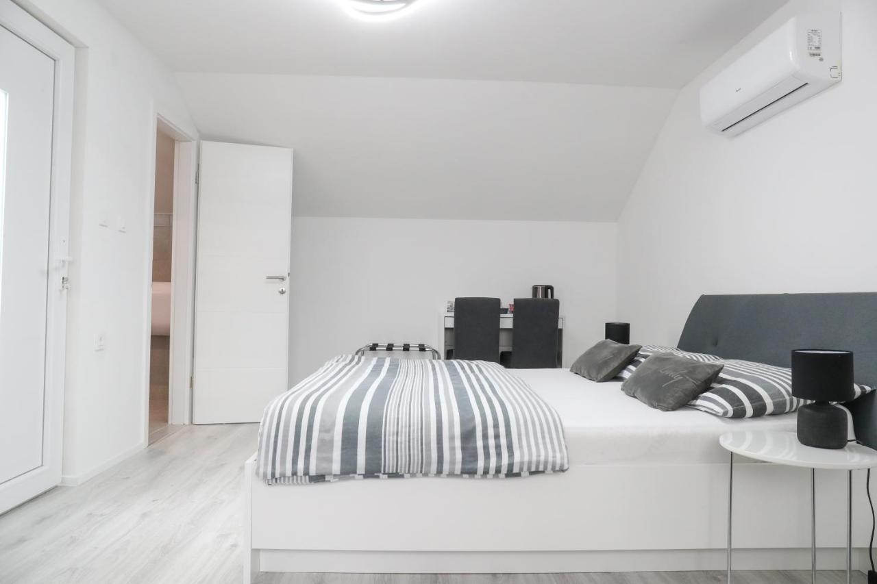 Imperium Rooms Zagreb Airport Velika Gorica Exterior foto